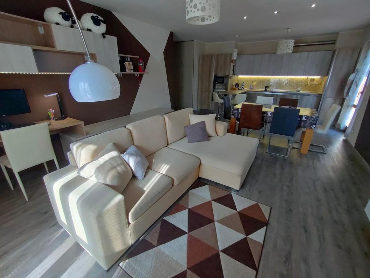 Appartamento Chentre En Ville - A 2 Passi Dal Centro - Parcheggio Gratuito - Cir-Vda-Aosta-0073 Екстер'єр фото