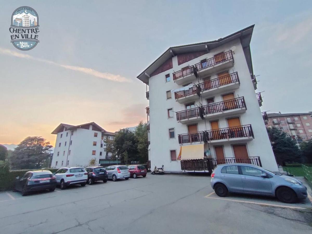 Appartamento Chentre En Ville - A 2 Passi Dal Centro - Parcheggio Gratuito - Cir-Vda-Aosta-0073 Екстер'єр фото