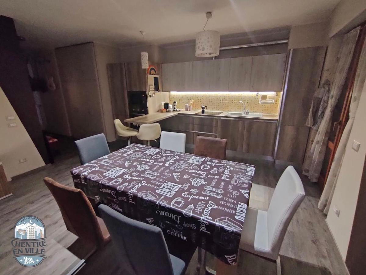Appartamento Chentre En Ville - A 2 Passi Dal Centro - Parcheggio Gratuito - Cir-Vda-Aosta-0073 Екстер'єр фото